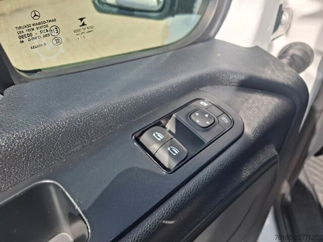 Pick-up van MERCEDES-BENZ Sprinter 215CDI Doka 1. Hand