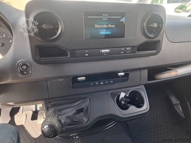 Pick-up van MERCEDES-BENZ Sprinter 215CDI Doka 1. Hand