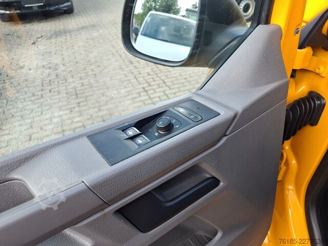Pick-up van VW T6.1 Doka 1. Hand Klima