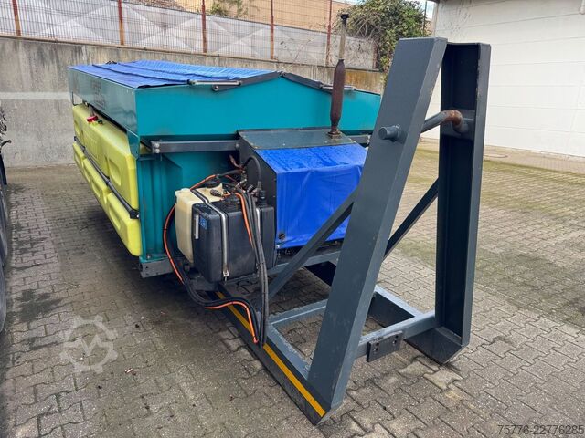Truck mounted crane MERCEDES-BENZ 2632 Actros 6x4 Meiller Abroller KRAN Salzstreu