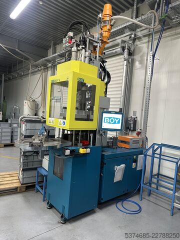Injection molding machine BOY 35 E VV