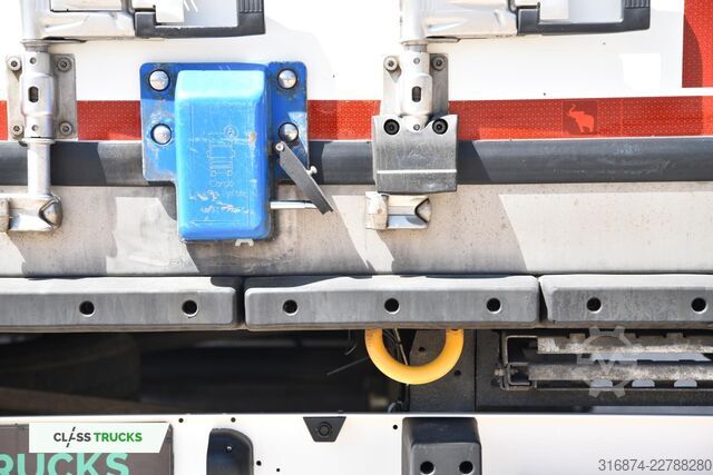 Reefer semitrailer SCHMITZ CARGOBULL Double Deck FP 60 Carrier Vector 1550 Lifting Axle