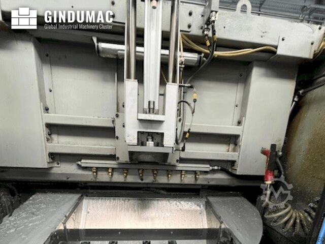 VERTIKALES BEARBEITUNGSZENTRUM CHIRON FZ 15 KWM HS