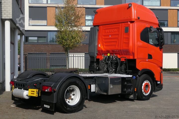 Standard-SZM Iveco S-WAY 460 | Retarder | Full Air | 751321Km | 20...
