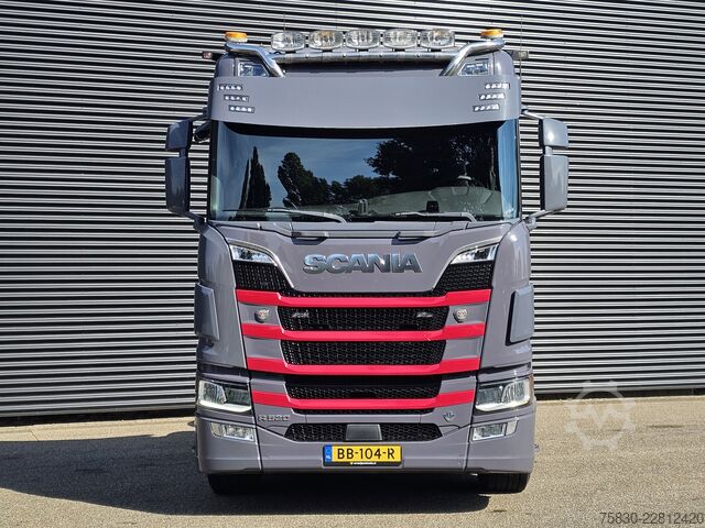 Scania R520 V8 6x4 / RETARDER / HYDRAULIC / FULL AIR. Scania R520 V8 6x4 / RETARDER / HYDRAULIC / FULL AIR.