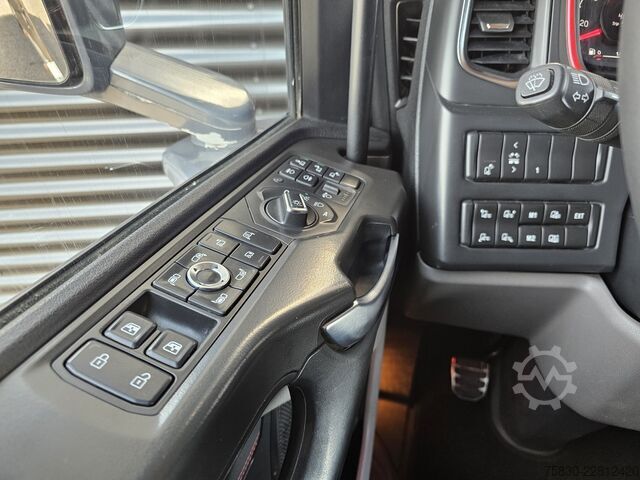 Scania R520 V8 6x4 / RETARDER / HYDRAULIC / FULL AIR. Scania R520 V8 6x4 / RETARDER / HYDRAULIC / FULL AIR.