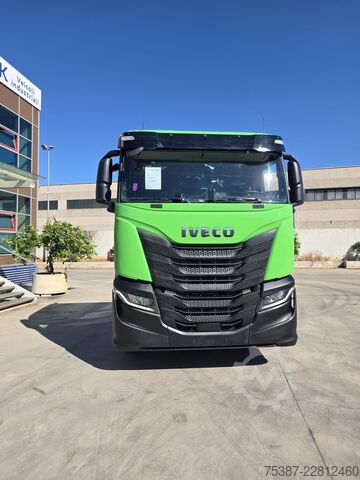LKW-Fahrgestell IVECO 260S51