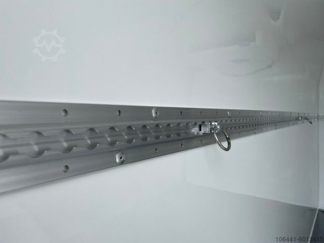 Refrigerated box wagon RENAULT Master Kühlkasten L3 / H2 Carrier Xarios 300 GH