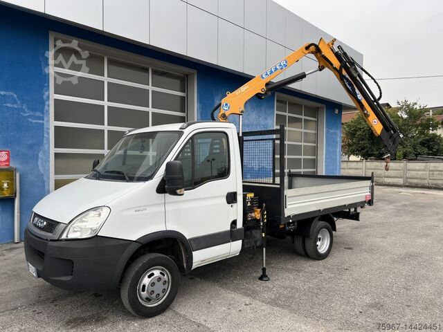 Open platform with crane Iveco Daily 35c11