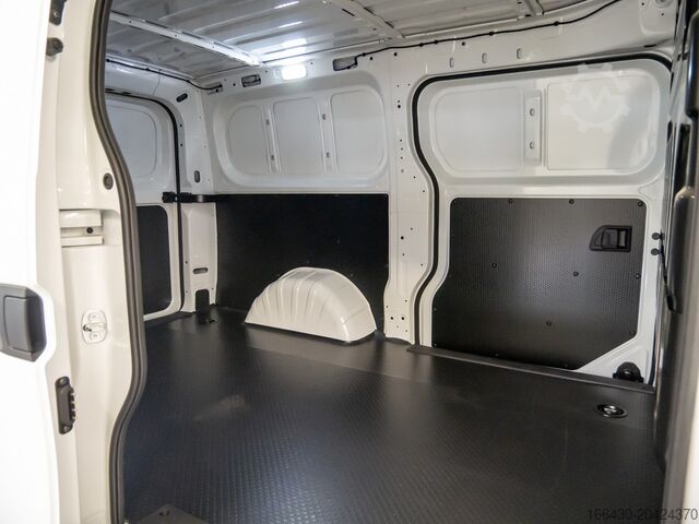 Kastenwagen Maxus eDELIVER 5 KA L1H1 64 kW/h Klima 360° LED PDC