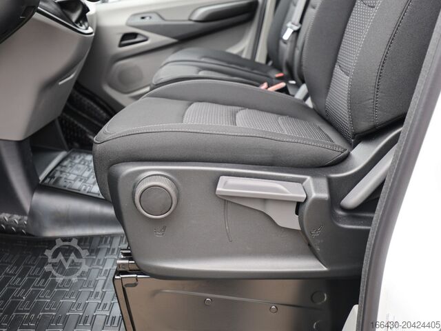 High top van Maxus DELIVER 9