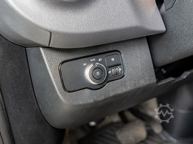 Panel van Mercedes-Benz Sprinter 315 CDI Kasten L2H2 AHK Stdhz. Navi
