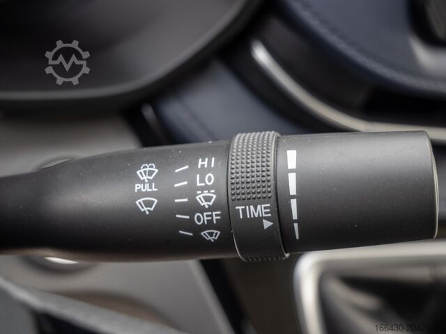 Minibus Maxus DELIVER 9