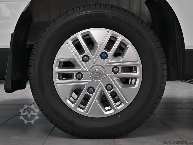 Kastenwagen Maxus eDELIVER 7 KA L2H1 88 kW/h 2xSchiebet. Klima