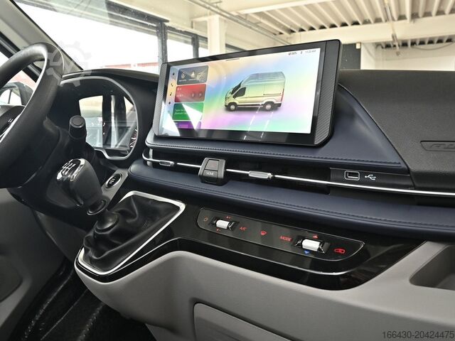 High top van Maxus DELIVER 9