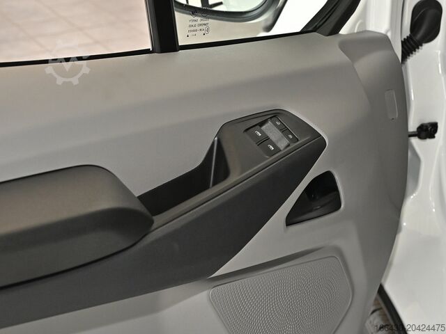 High top van Maxus DELIVER 9