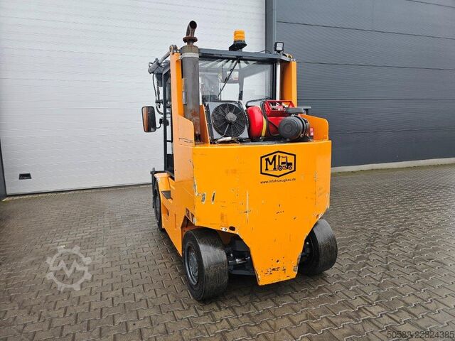 Compact Forklifts - LPG RMF KSBL70G