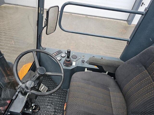 Compact Forklifts - LPG RMF KSBL70G