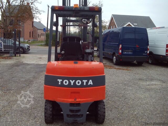 Gabelstapler Toyota 7fbmf25 electriche