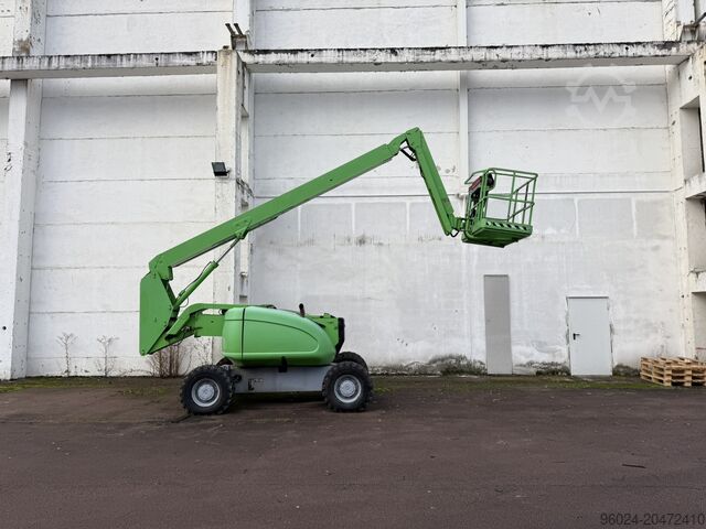 Selbstfahrende Arbeitsbühne JLG 600AJ