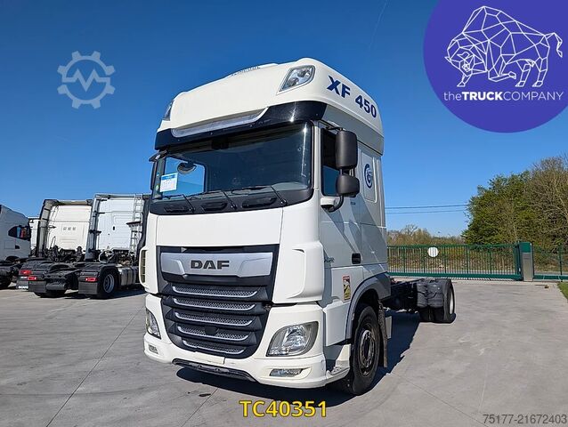 Chassis with cab DAF XF 450