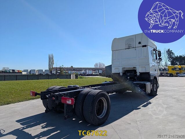 Chassis with cab DAF XF 450