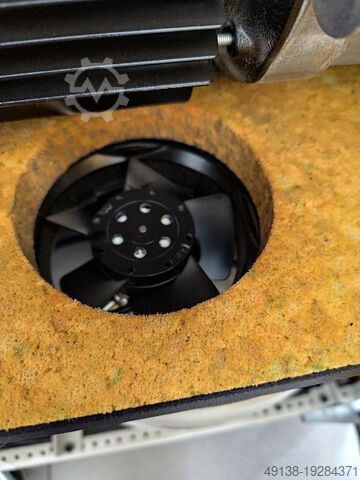 Piston compressor, oil-free in soundproof enclosure JUN-AIR 2000-25M