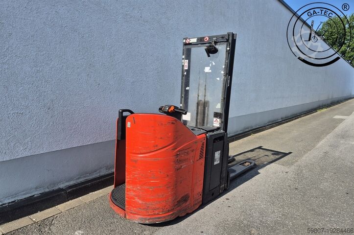 Pallet stacker Linde D14SP-133-01