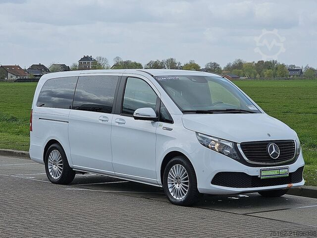 Passenger transportation MERCEDES-BENZ EQV 300 5 + 2 Zits Rolstoel!