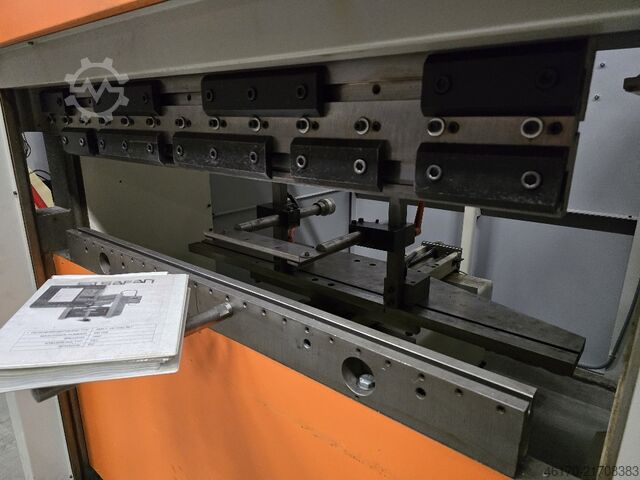 Abkantpresse Safan SMK L 25 1250 TS1