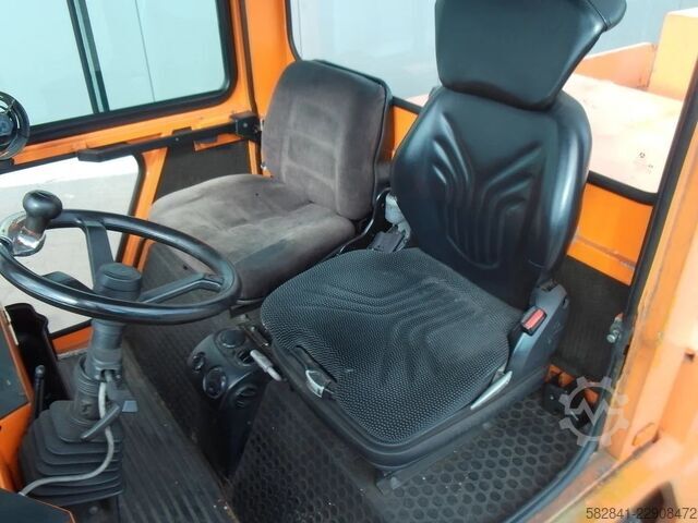 Tow tractor VOLK EFZ40N