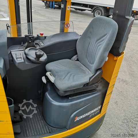 Reach truck JUNGHEINRICH ETV ETV- 214 -2014