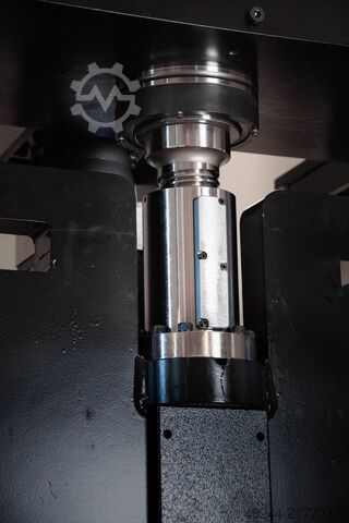 Elektrische Abkantpresse Bull15 150t CoastOne Bull15