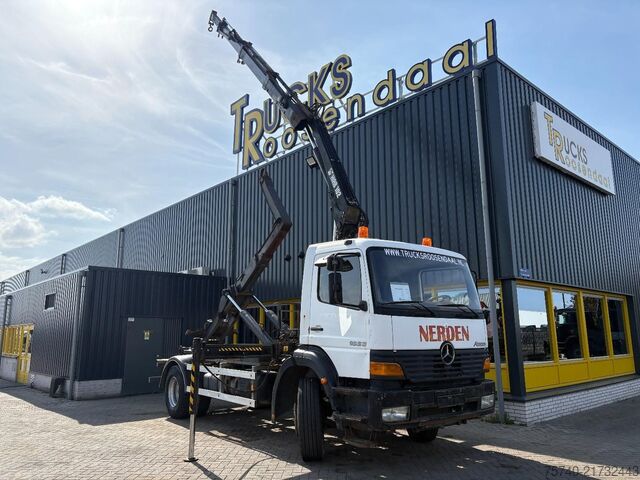 Crane Mercedes-Benz ATEGO 1823 + HIAB-102-S 2 + HAAK SYSTEEM