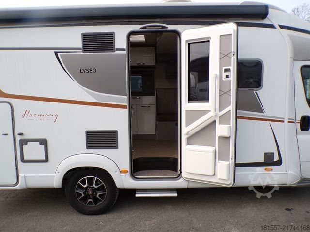 Teilintegriertes Wohnmobil BÜRSTNER Lyseo TD 684 G Harmony Line, SAT/TV, Markise