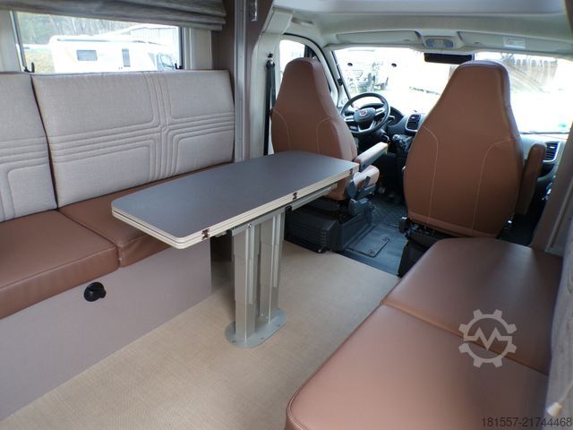 Teilintegriertes Wohnmobil BÜRSTNER Lyseo TD 684 G Harmony Line, SAT/TV, Markise