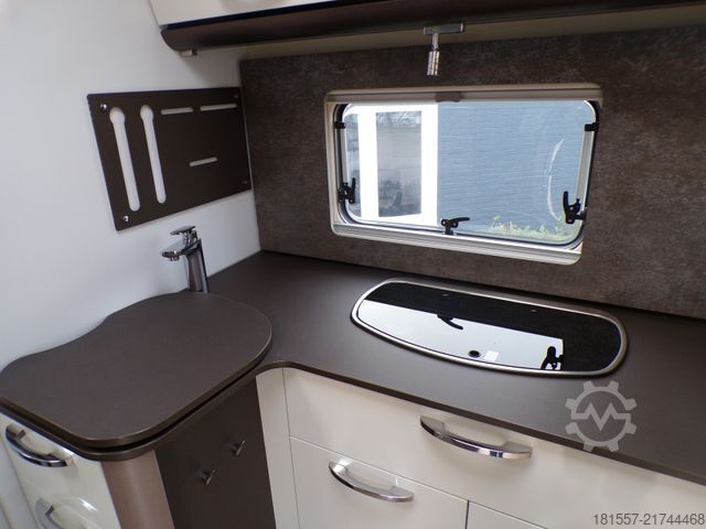 Teilintegriertes Wohnmobil BÜRSTNER Lyseo TD 684 G Harmony Line, SAT/TV, Markise