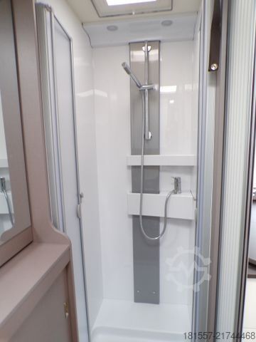 Teilintegriertes Wohnmobil BÜRSTNER Lyseo TD 684 G Harmony Line, SAT/TV, Markise