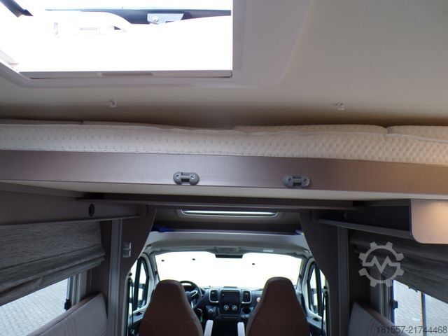 Teilintegriertes Wohnmobil BÜRSTNER Lyseo TD 684 G Harmony Line, SAT/TV, Markise