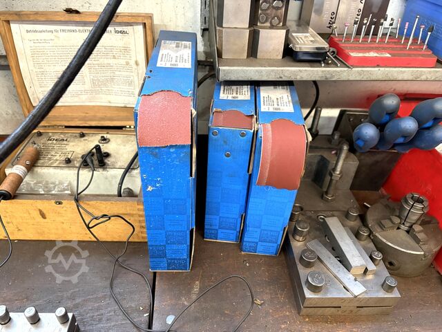 Lot of workbenches/heavy-duty shelving Workbench heavy-duty shelving