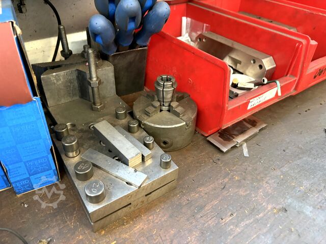 Lot of workbenches/heavy-duty shelving Workbench heavy-duty shelving