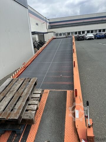Mobile center-axle loading ramp Butt BK912