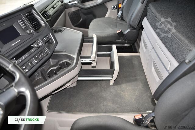 Standard tractor unit SCANIA R460 CR20H ACC ADAS Package