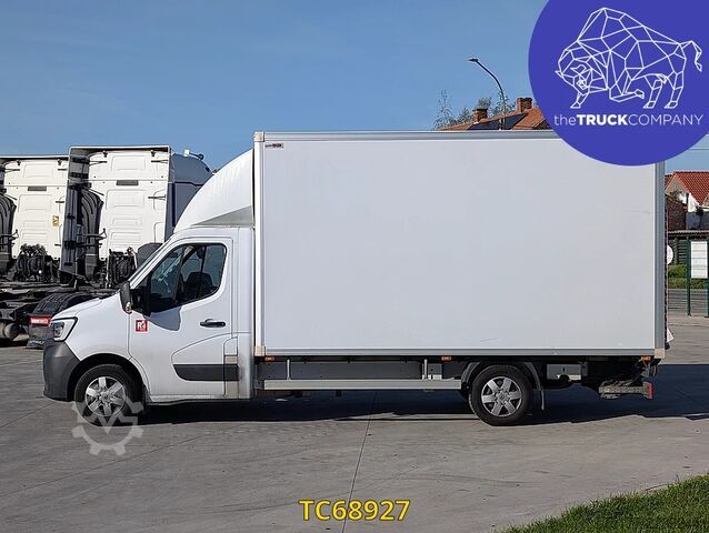 Renault Master 2.3 DCI box body with tail lift Renault Master 2.3 DCI KOFFER MET LAADBRUG