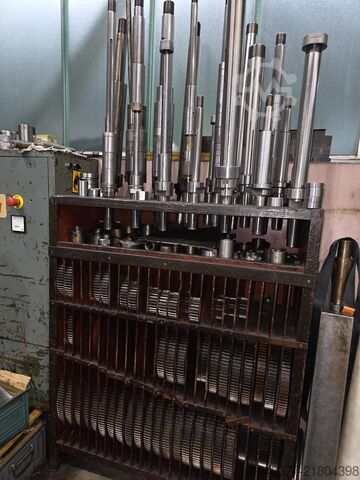Gear hobbing machine Lorenz 