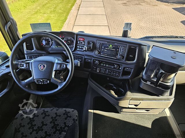 Standard-SZM SCANIA R450 6X2 NB RETARDER