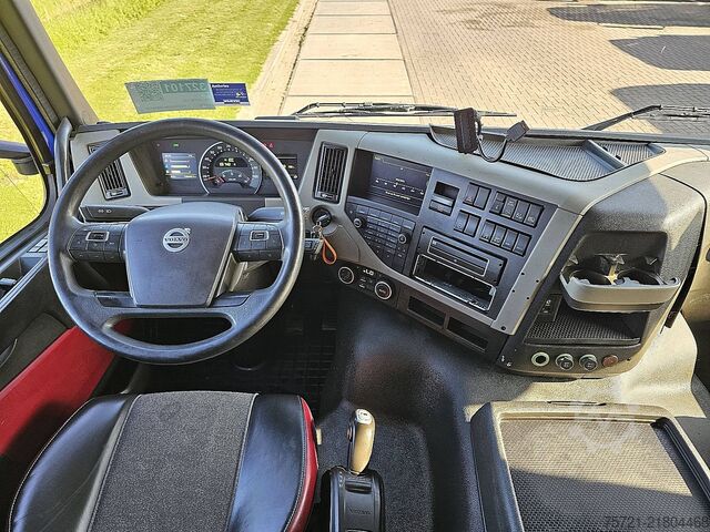 Standard-SZM VOLVO FM 330 SLEEPERCAB NL-TRUCK