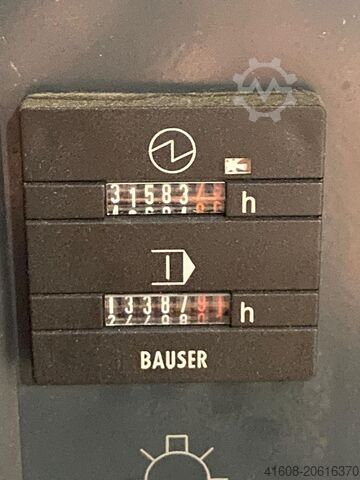 Universal machining center DMG-DECKEL-MAHO DMU 50