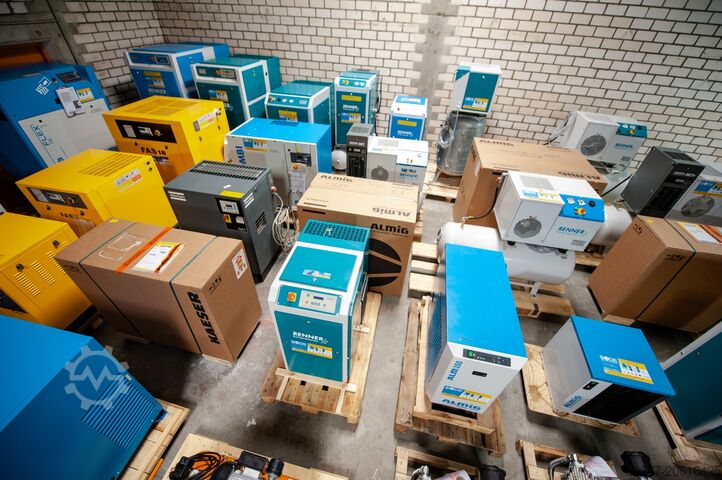 5.5 kW piston compressor with sound box Renner RIKO 960 B-S