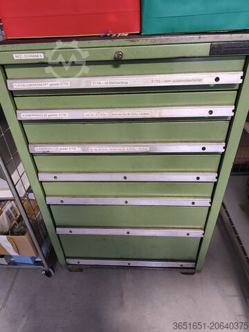 Universal-Bearbeitungszentrum Flachauswerfer